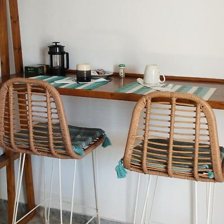 Παραθαλασσιο Στουντιο Μιχαλιας Sea View Studio Michalias Νουμερο 8 Agia Marina  Zewnętrze zdjęcie
